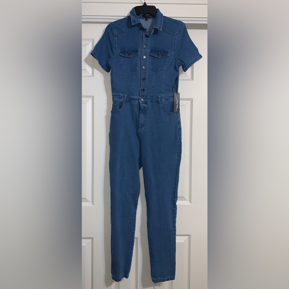 Haute Monde Women’s Denim. Flap Pocket Front Button Jumpsuit.